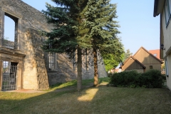 Kirchendenkmal am Morgen
